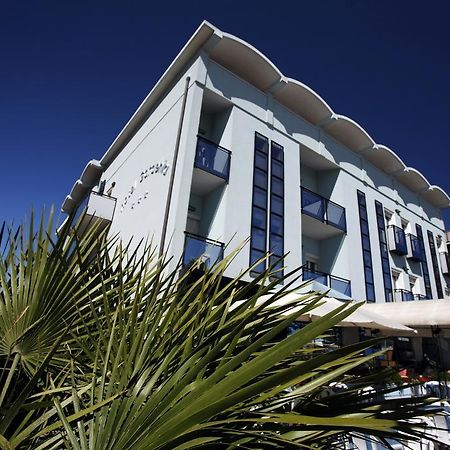 Hotel Gardenia Rimini Exterior foto