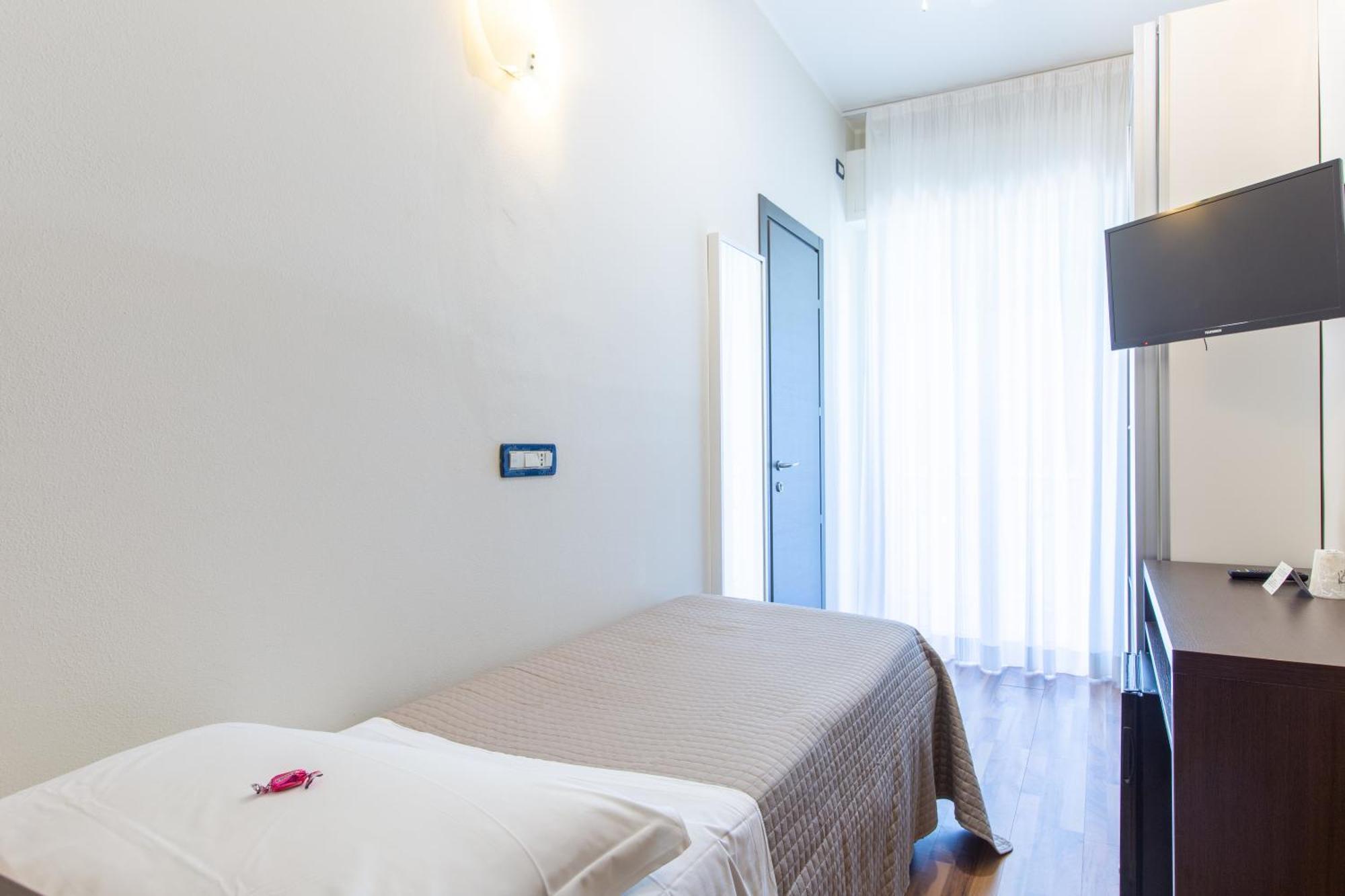 Hotel Gardenia Rimini Exterior foto